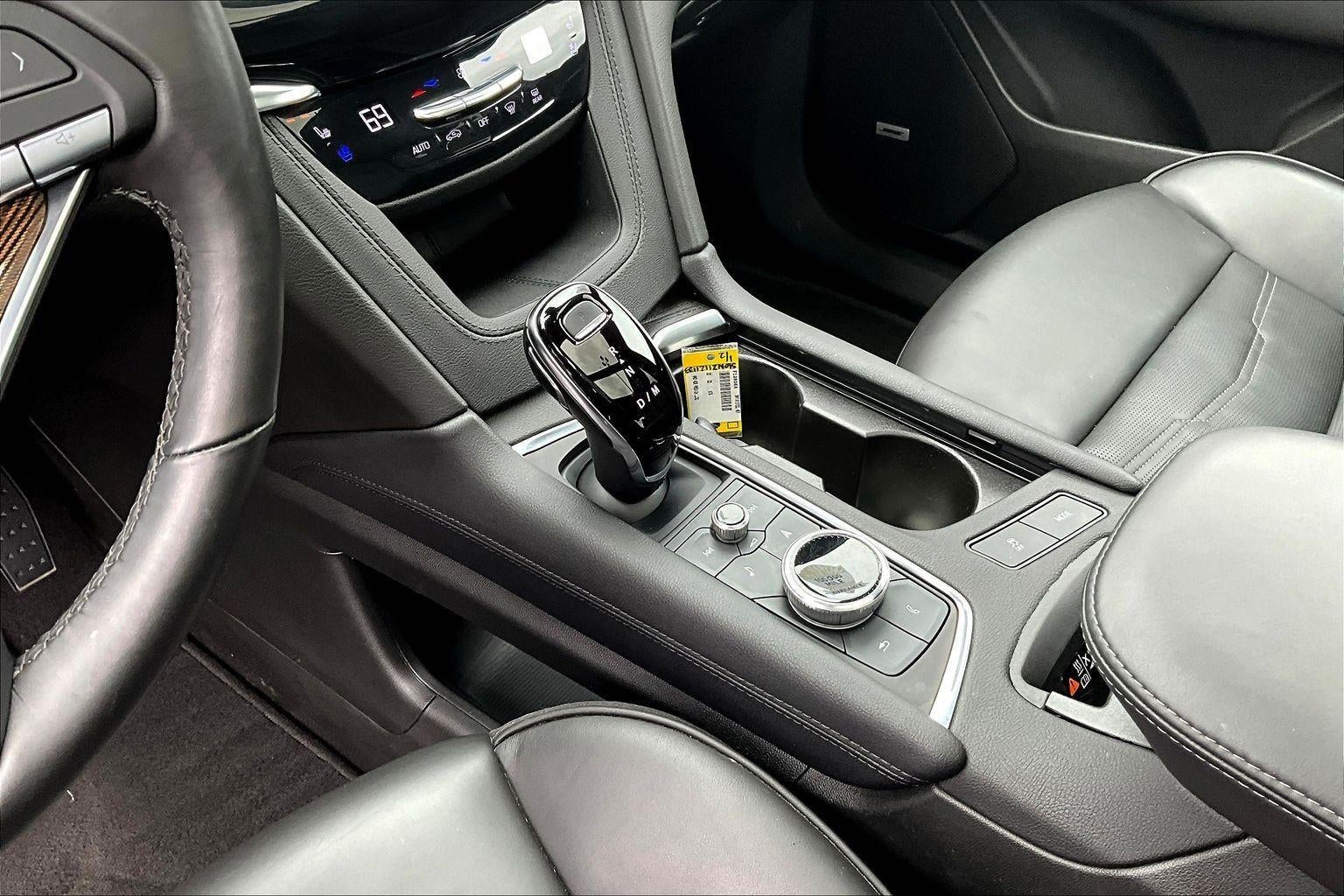 2022 Cadillac XT6 Premium Luxury