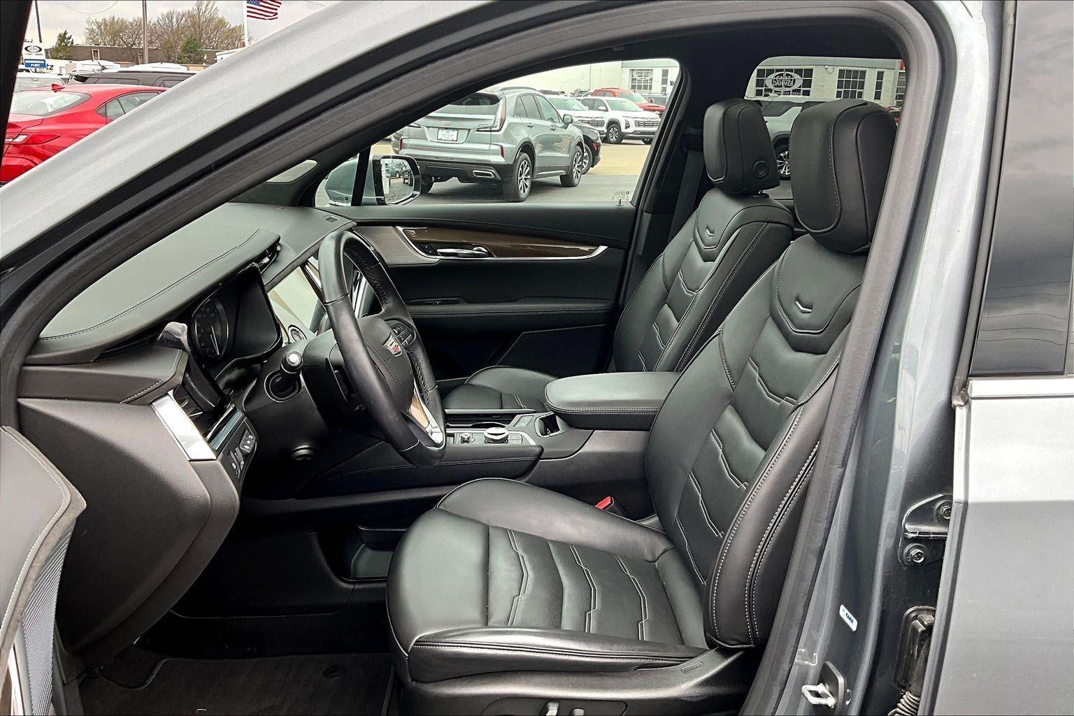 2022 Cadillac XT6 Premium Luxury