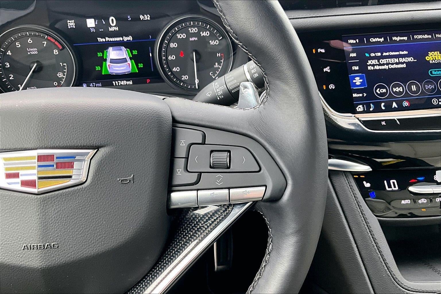 2025 Cadillac XT6 Sport