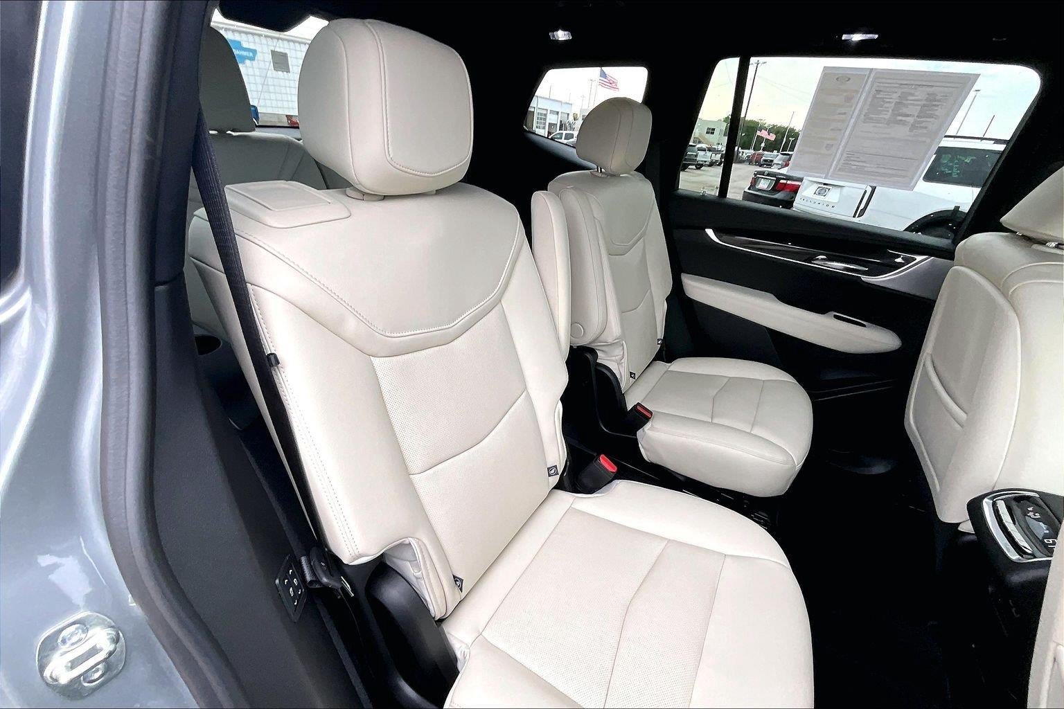 2025 Cadillac XT6 Sport