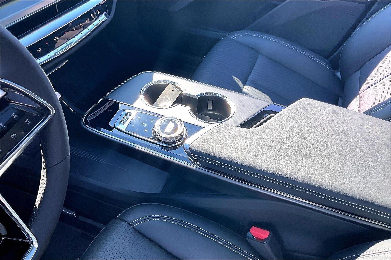 2026 Cadillac LYRIQ Signature Sport