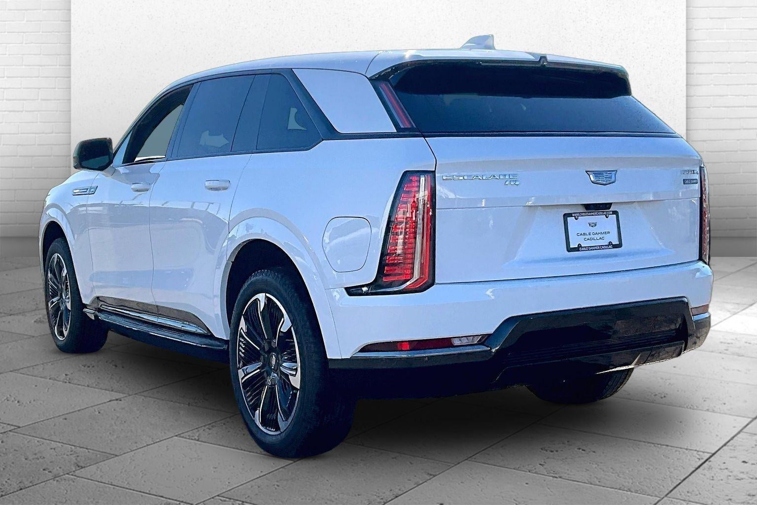 2025 Cadillac ESCALADE IQ Sport 2