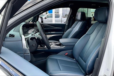 2025 Cadillac ESCALADE IQ Sport 2