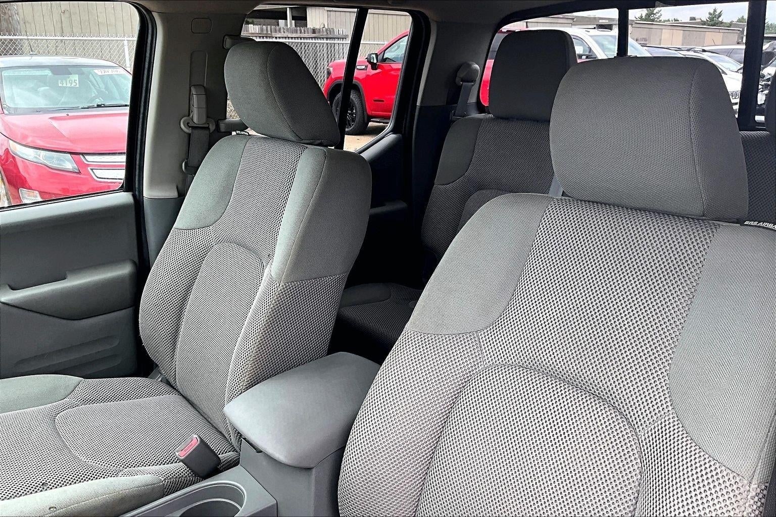 2021 Nissan Frontier SV