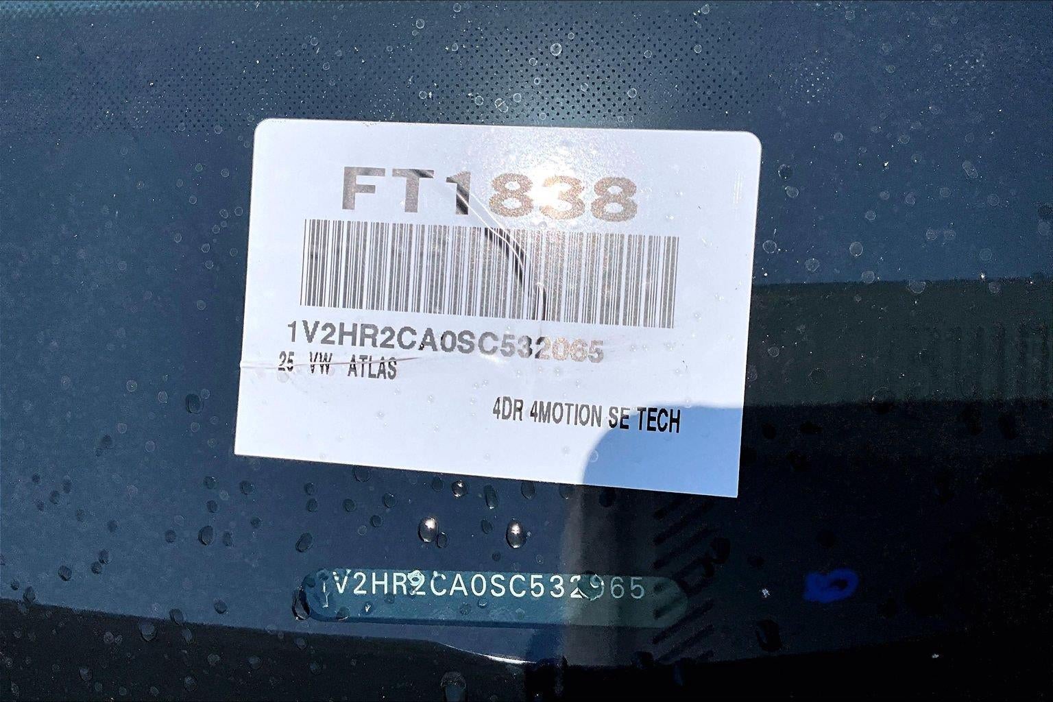 2025 Volkswagen Atlas 2.0T SE w/Technology