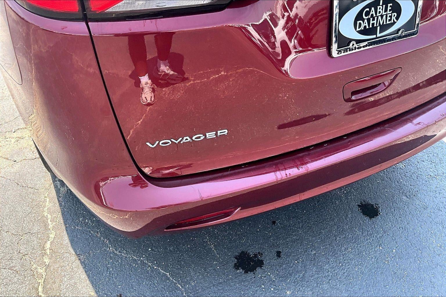 2023 Chrysler Voyager LX