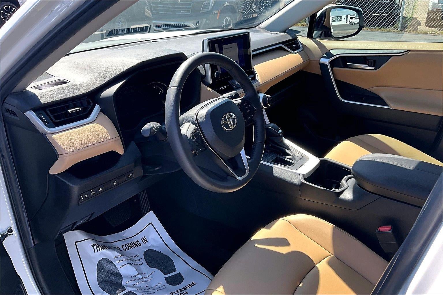 2023 Toyota RAV4 XLE Premium
