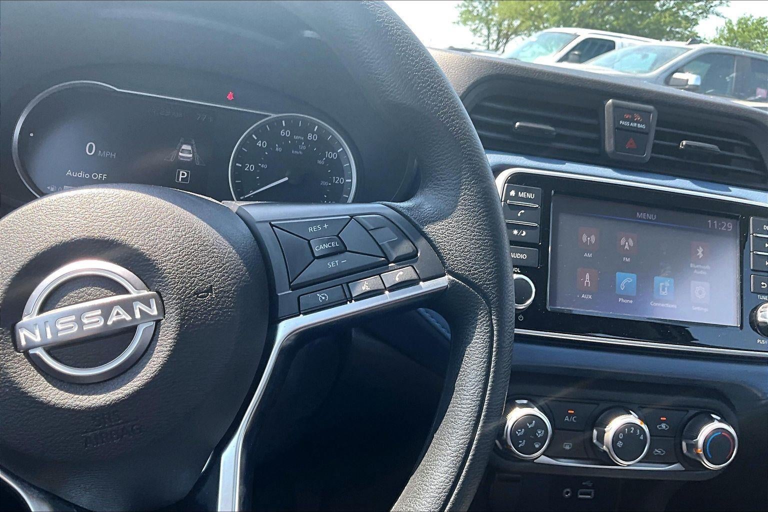 2025 Nissan Versa SV