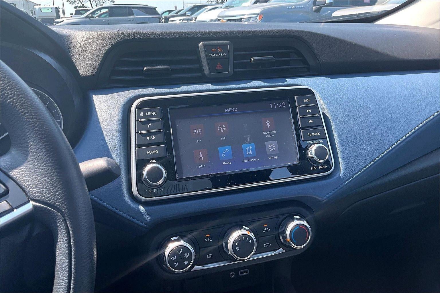2025 Nissan Versa SV