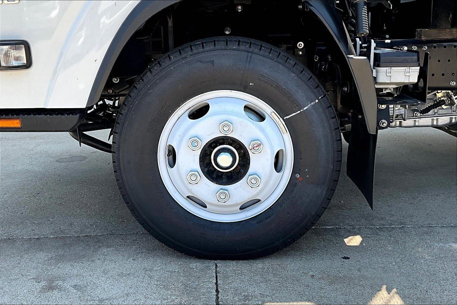 2025 Chevrolet Low Cab Forward 3500 Base