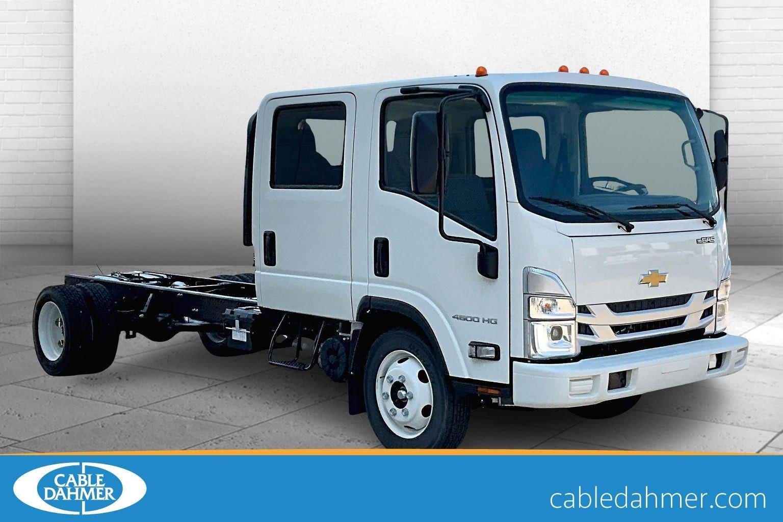 2025 Chevrolet Low Cab Forward 4500 HG Base