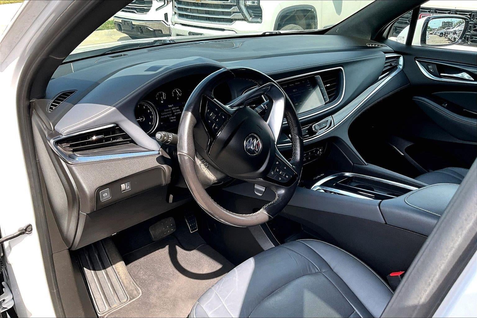 2023 Buick Enclave Essence