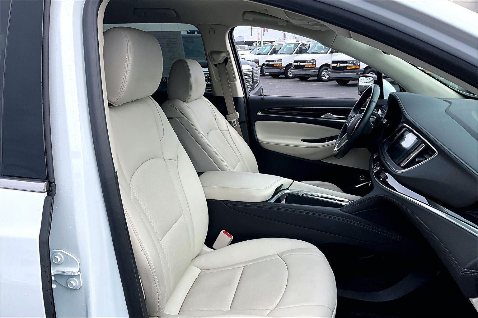 2023 Buick Enclave Essence