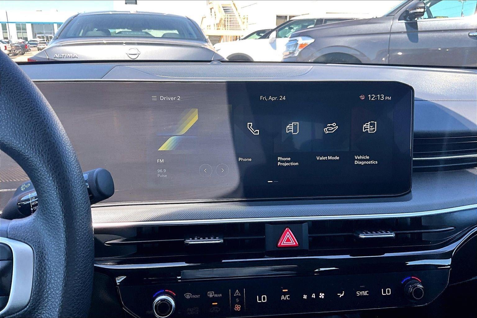 2025 Kia K5 LXS