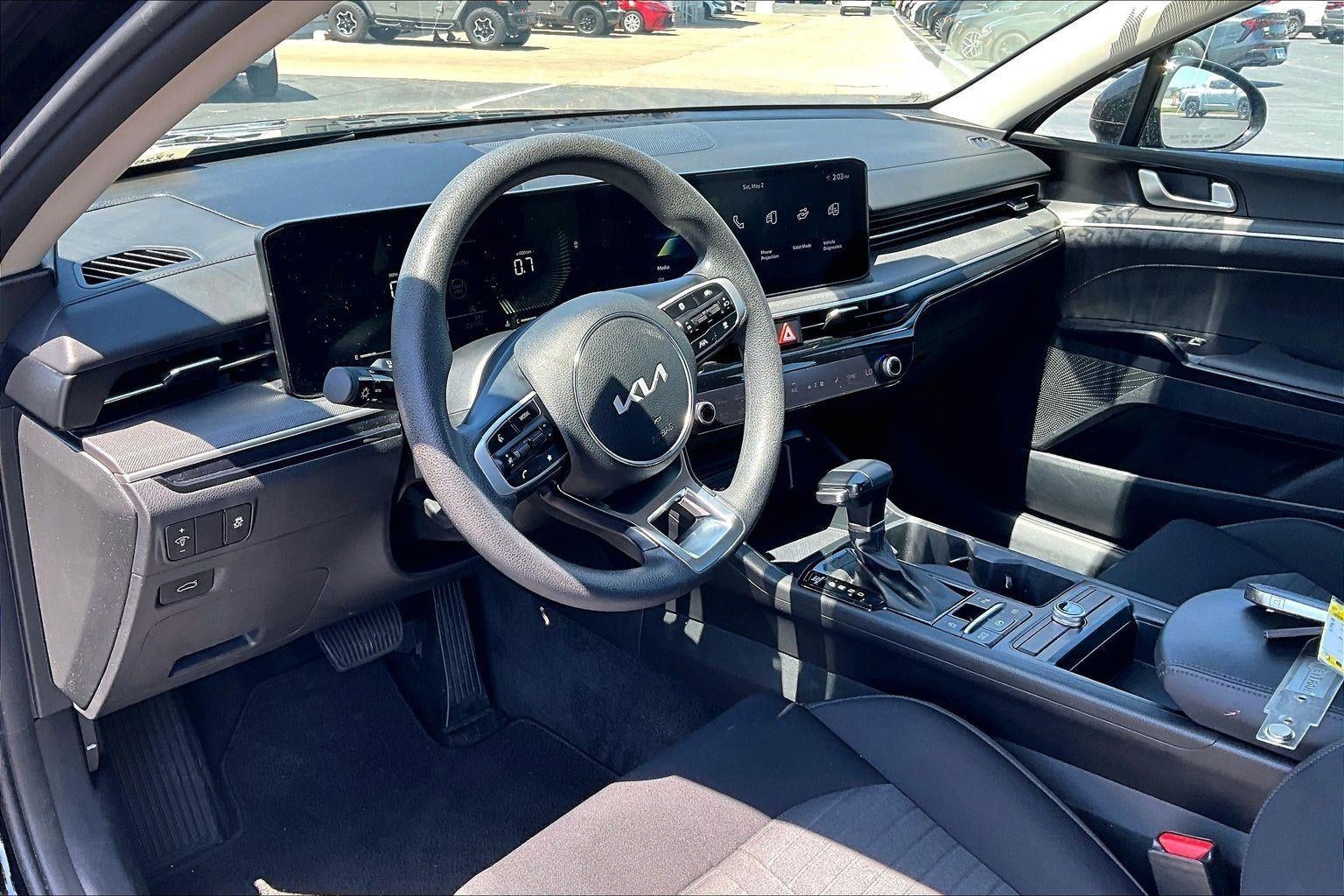 2025 Kia K5 LXS