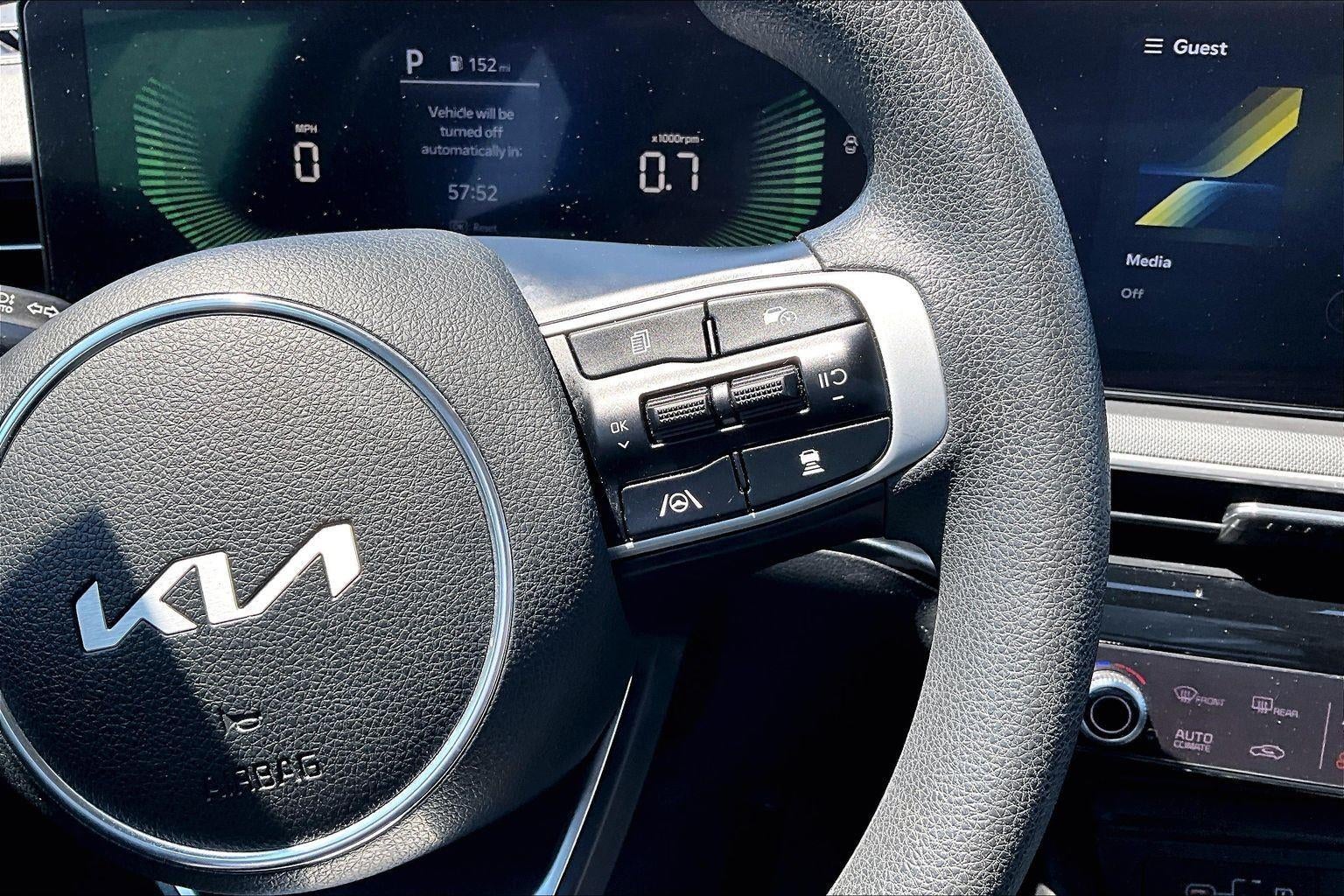 2025 Kia K5 LXS