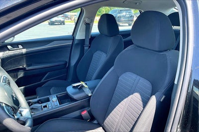 2025 Kia K5 LXS