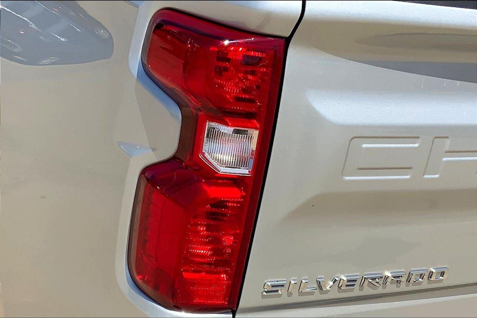 2022 Chevrolet Silverado 1500 LTD LT (2FL)