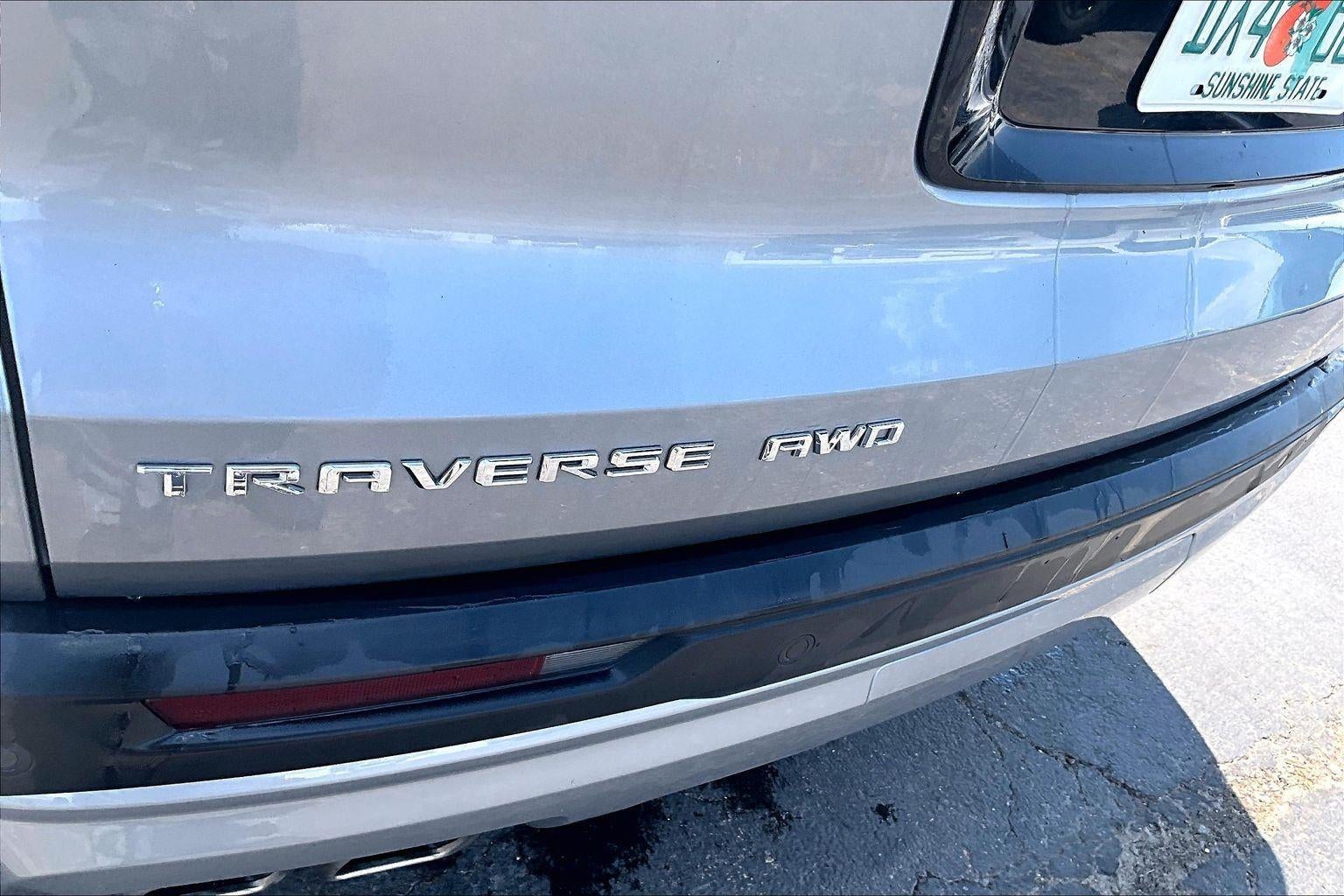 2024 Chevrolet Traverse LT