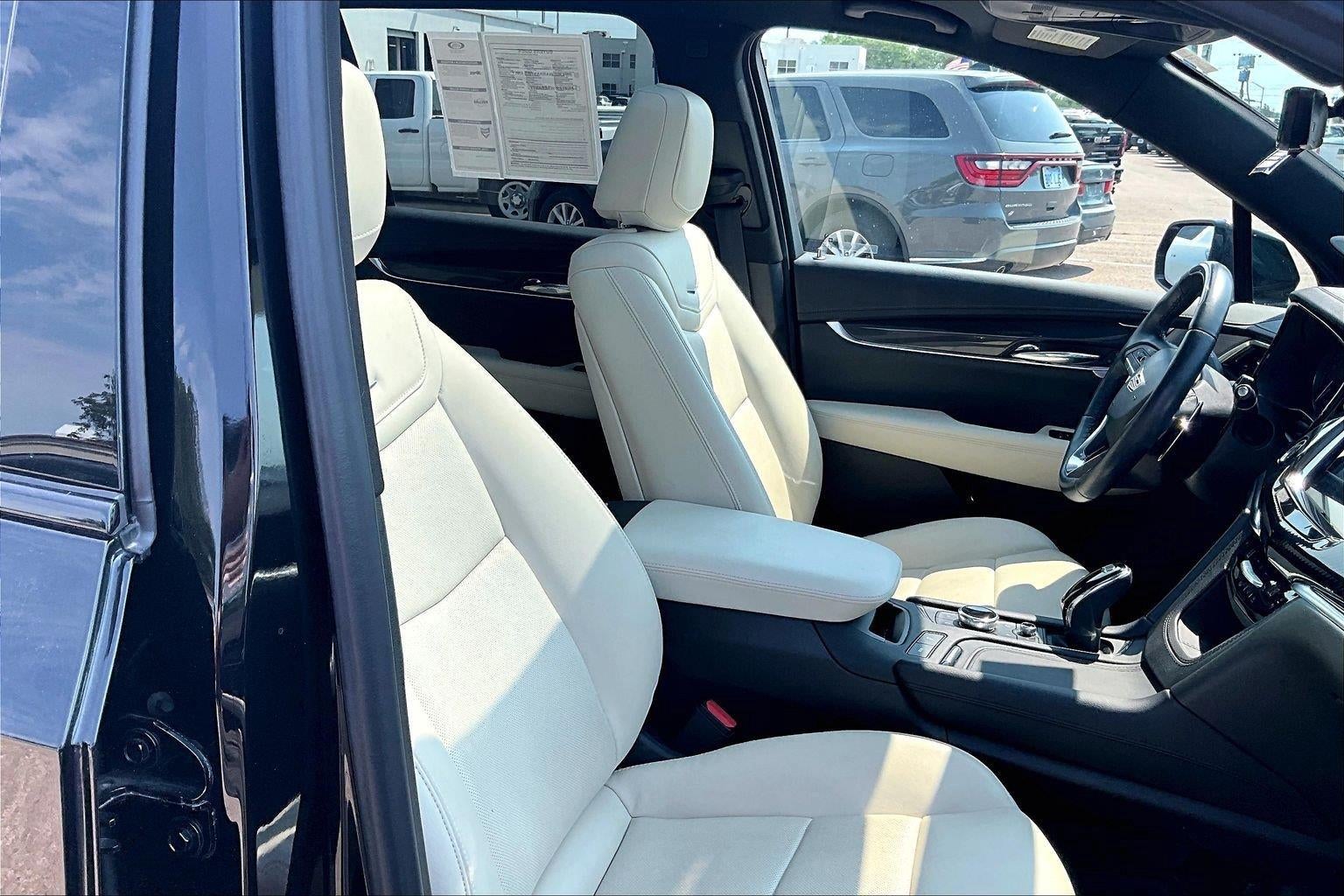 2023 Cadillac XT6 AWD Sport