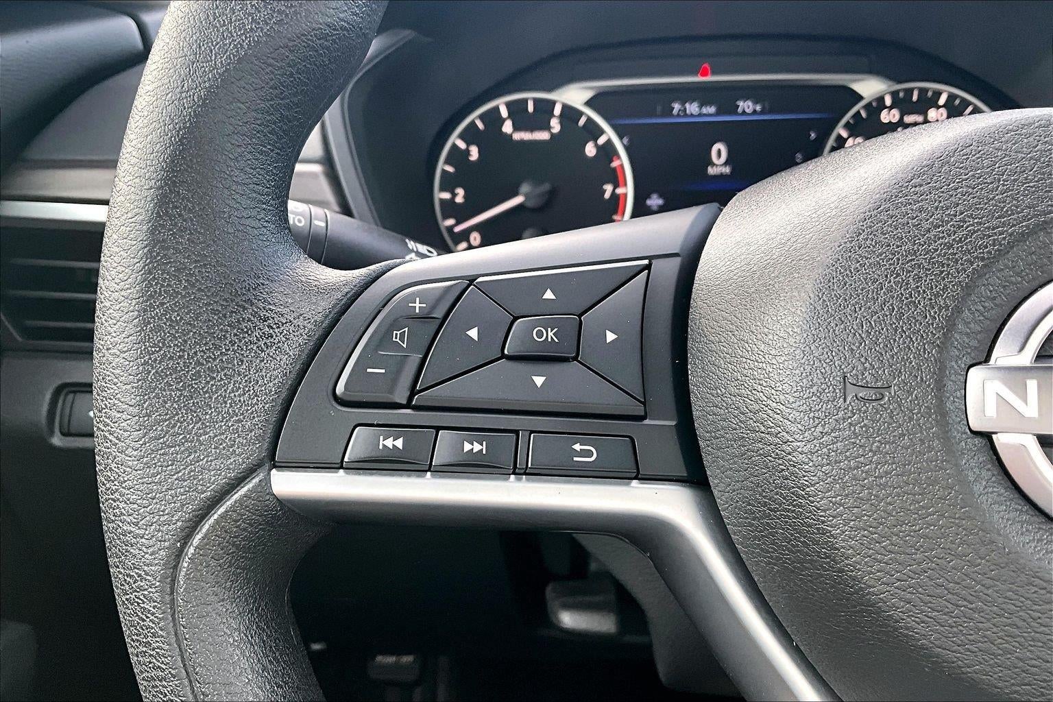 2025 Nissan Altima SV