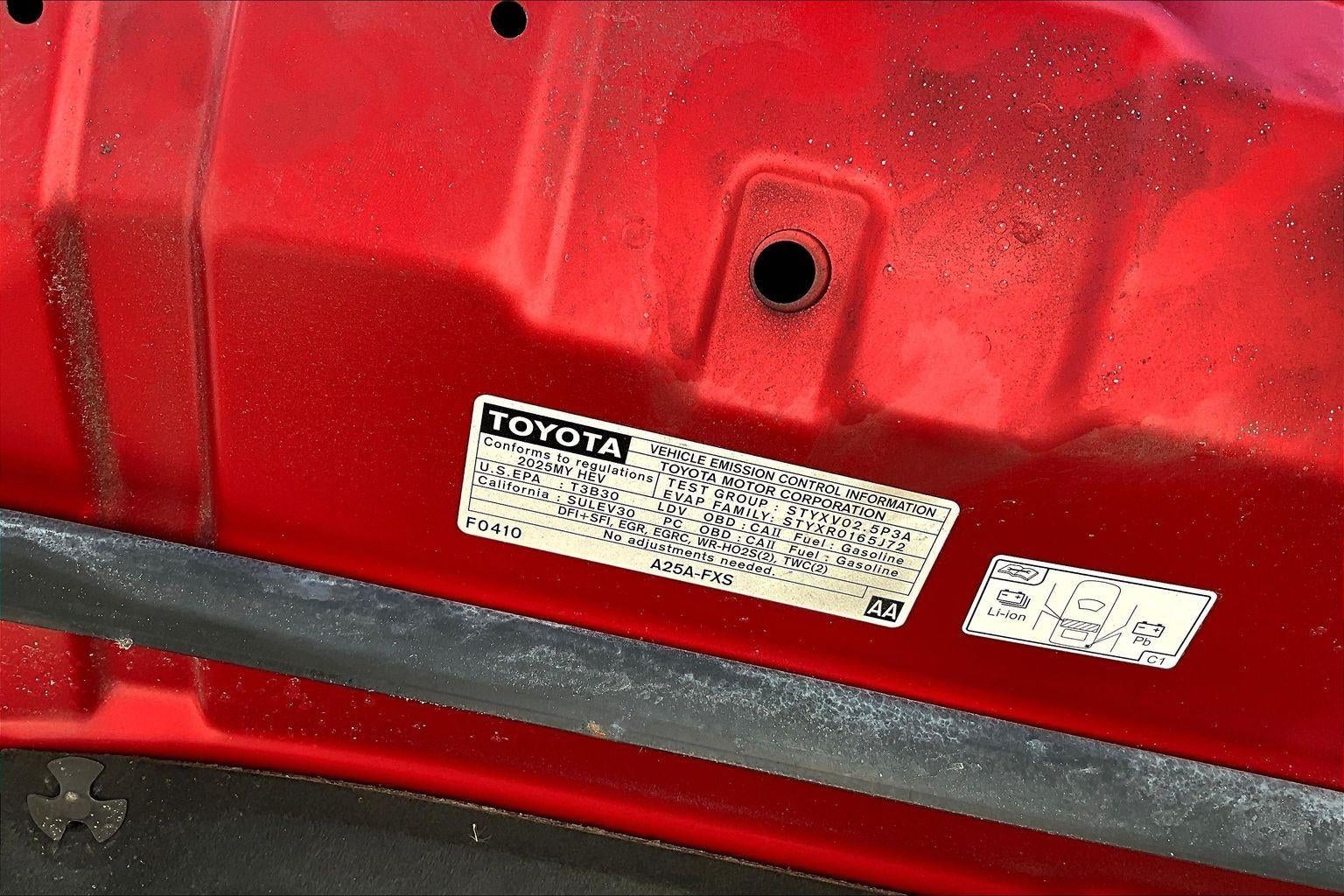 2025 Toyota Camry LE