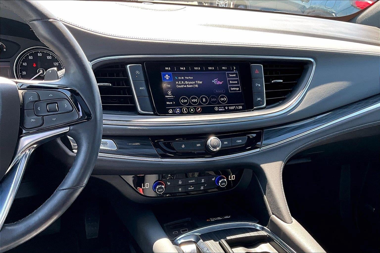 2023 Buick Enclave Essence