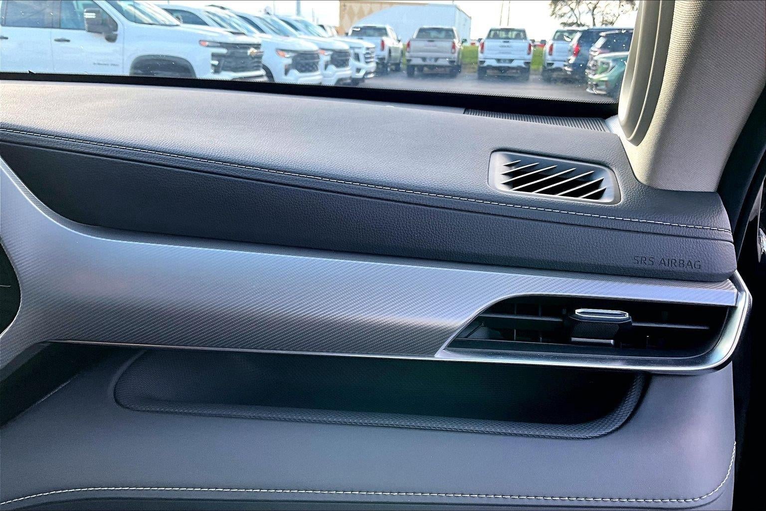 2024 Toyota Highlander Hybrid Platinum