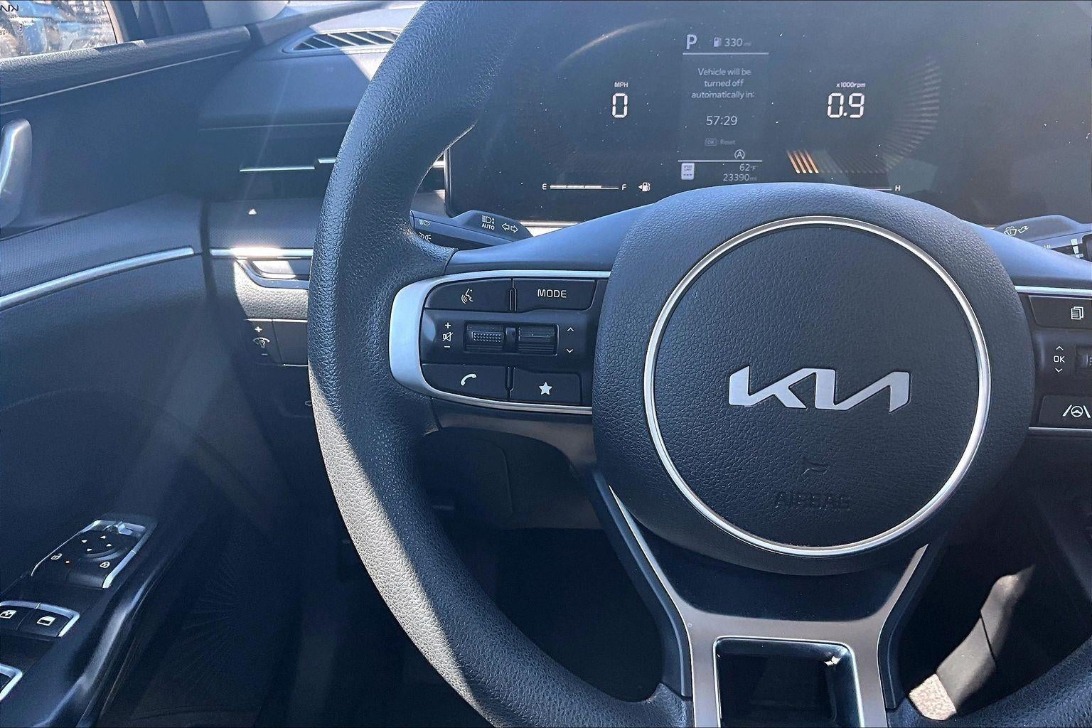 2025 Kia K5 LXS