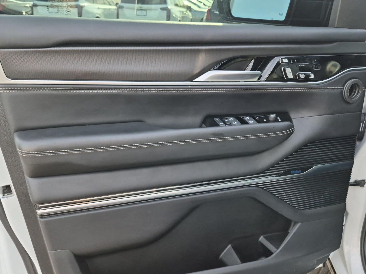 2025 Jeep Grand Wagoneer Series II Obsidian