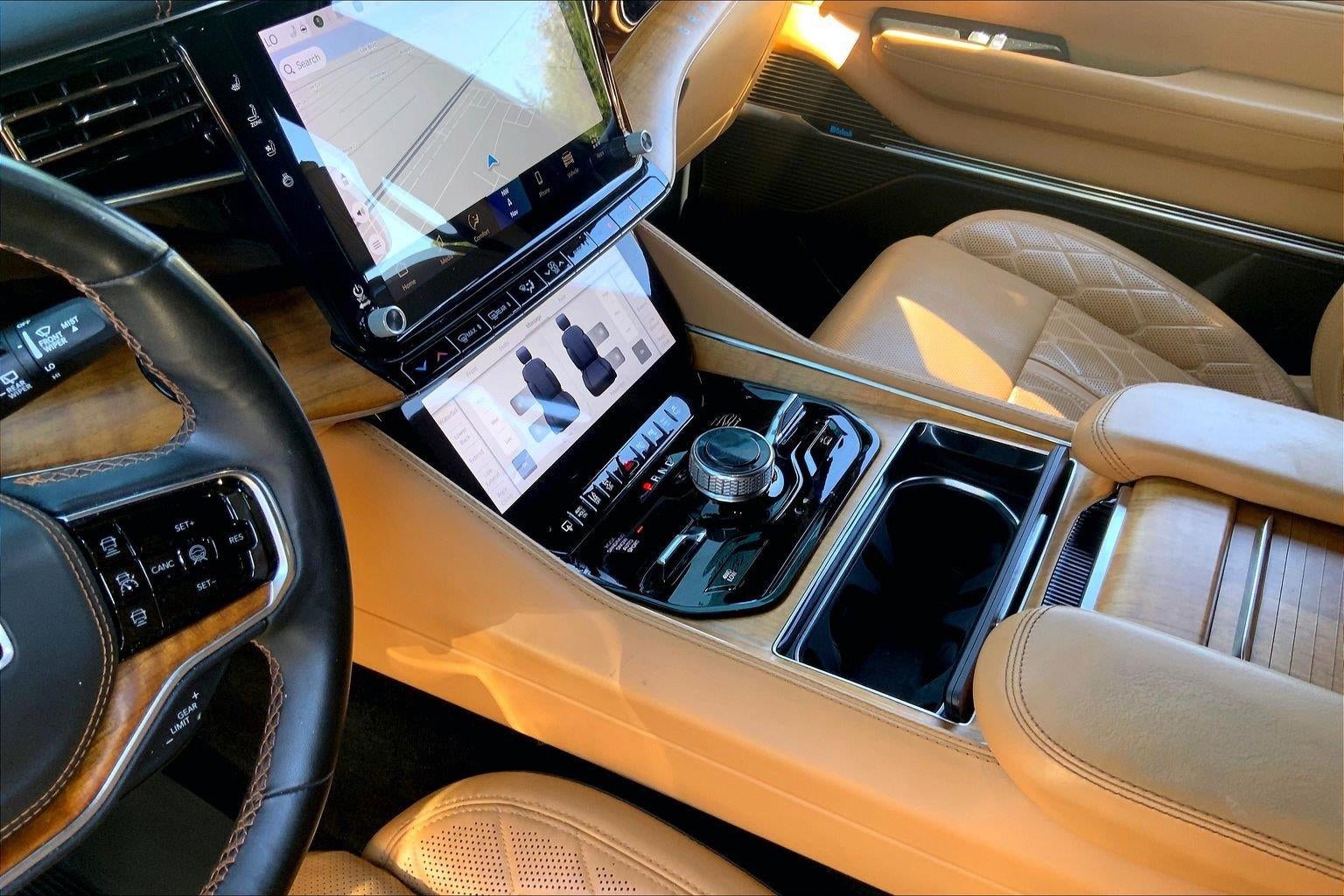 2022 Jeep Grand Wagoneer Series III