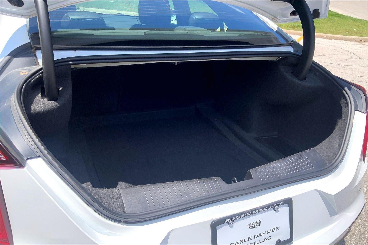 2024 Cadillac CT4 Luxury