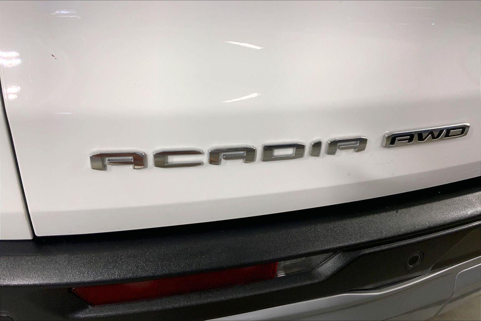 2025 GMC Acadia Elevation