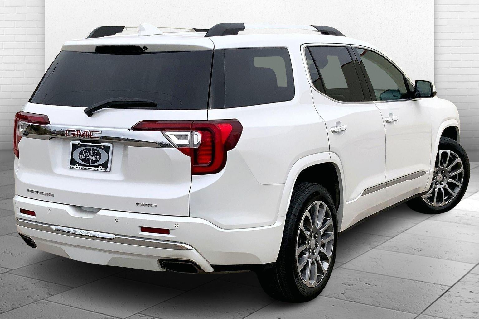 2023 GMC Acadia Denali