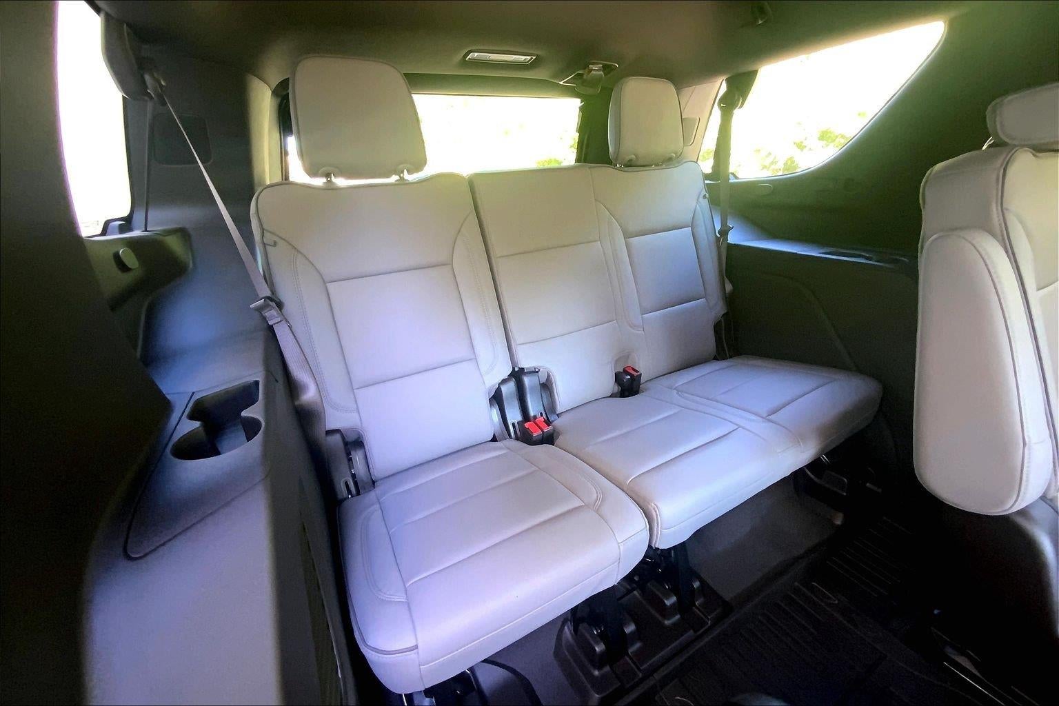 2025 GMC Yukon Elevation