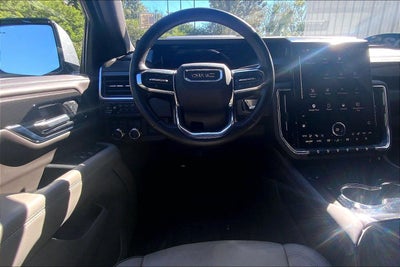 2025 GMC Yukon Elevation