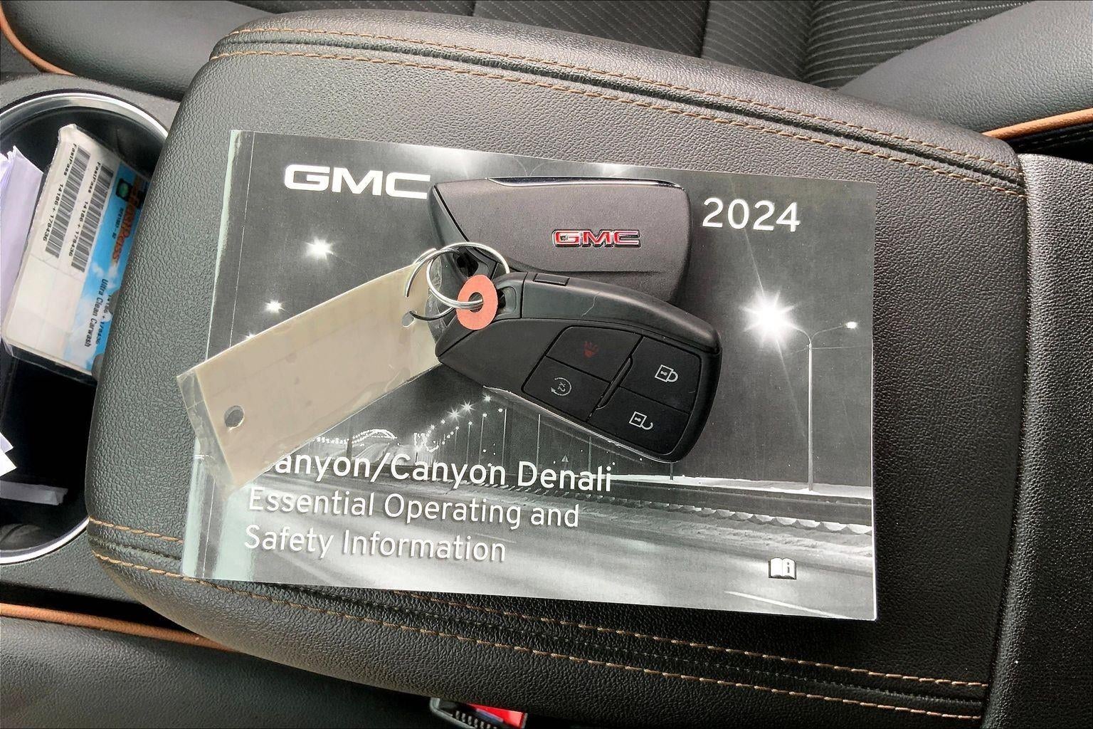 2024 GMC Canyon AT4