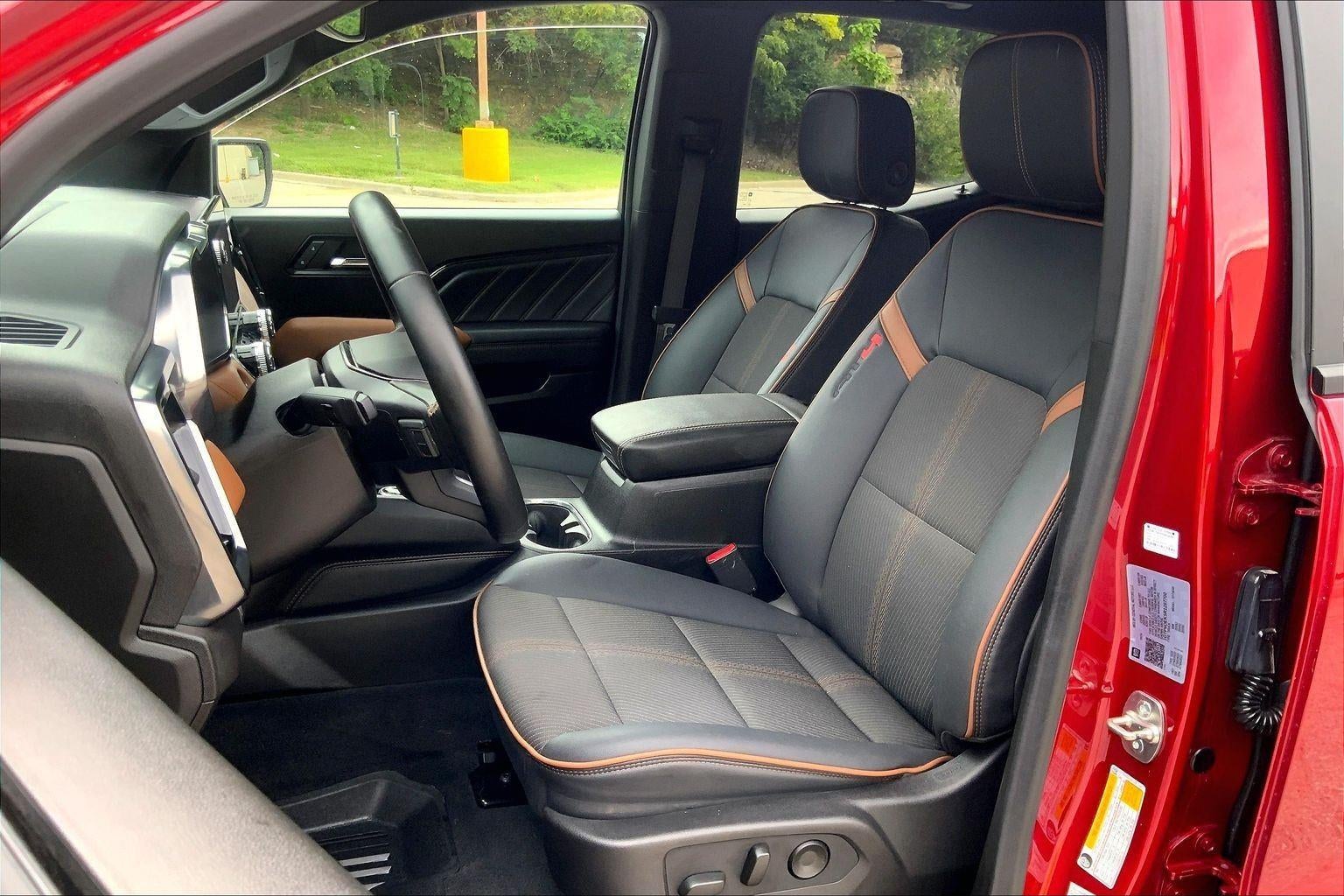 2024 GMC Canyon AT4