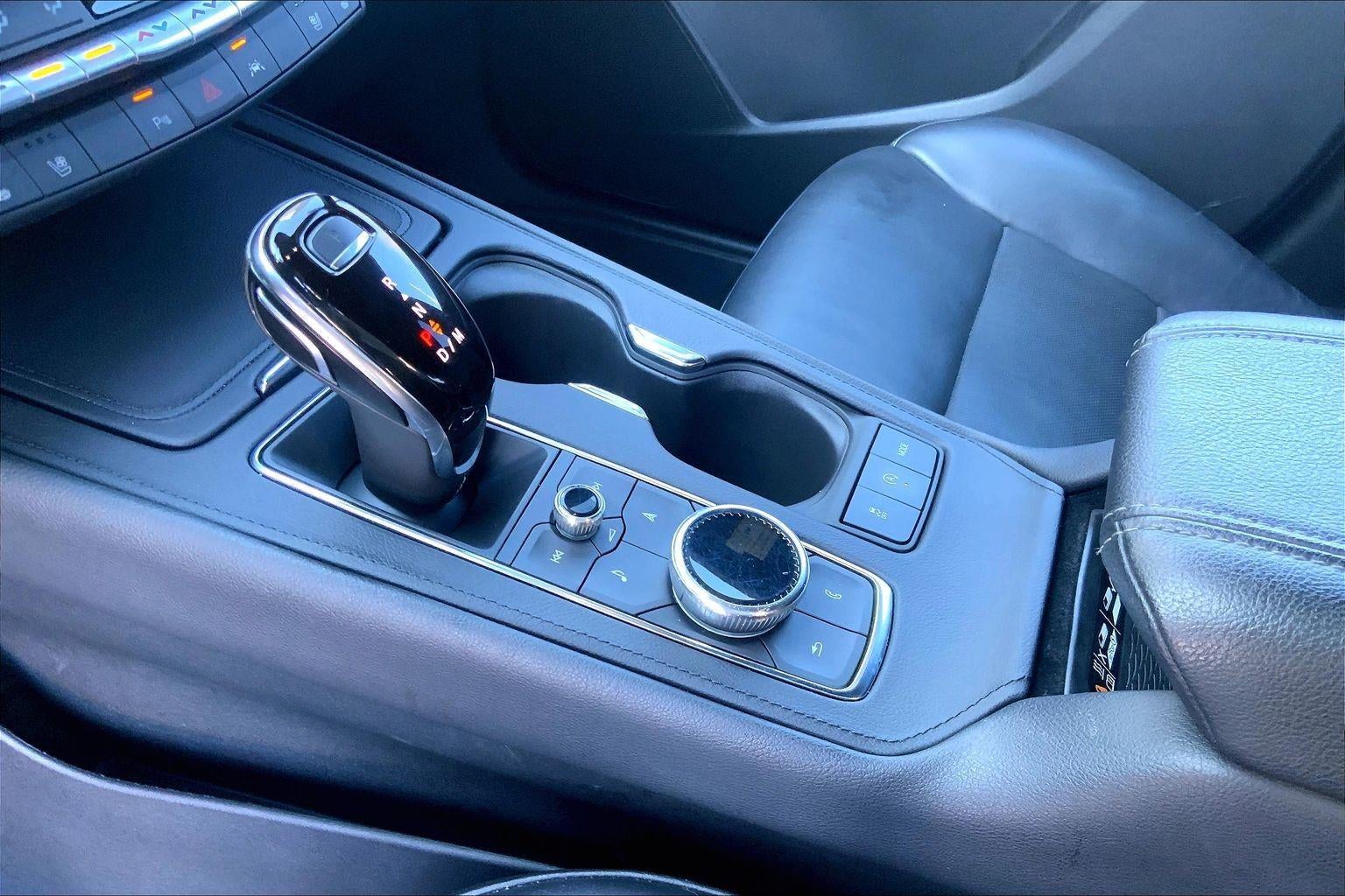 2020 Cadillac XT4 FWD Premium Luxury