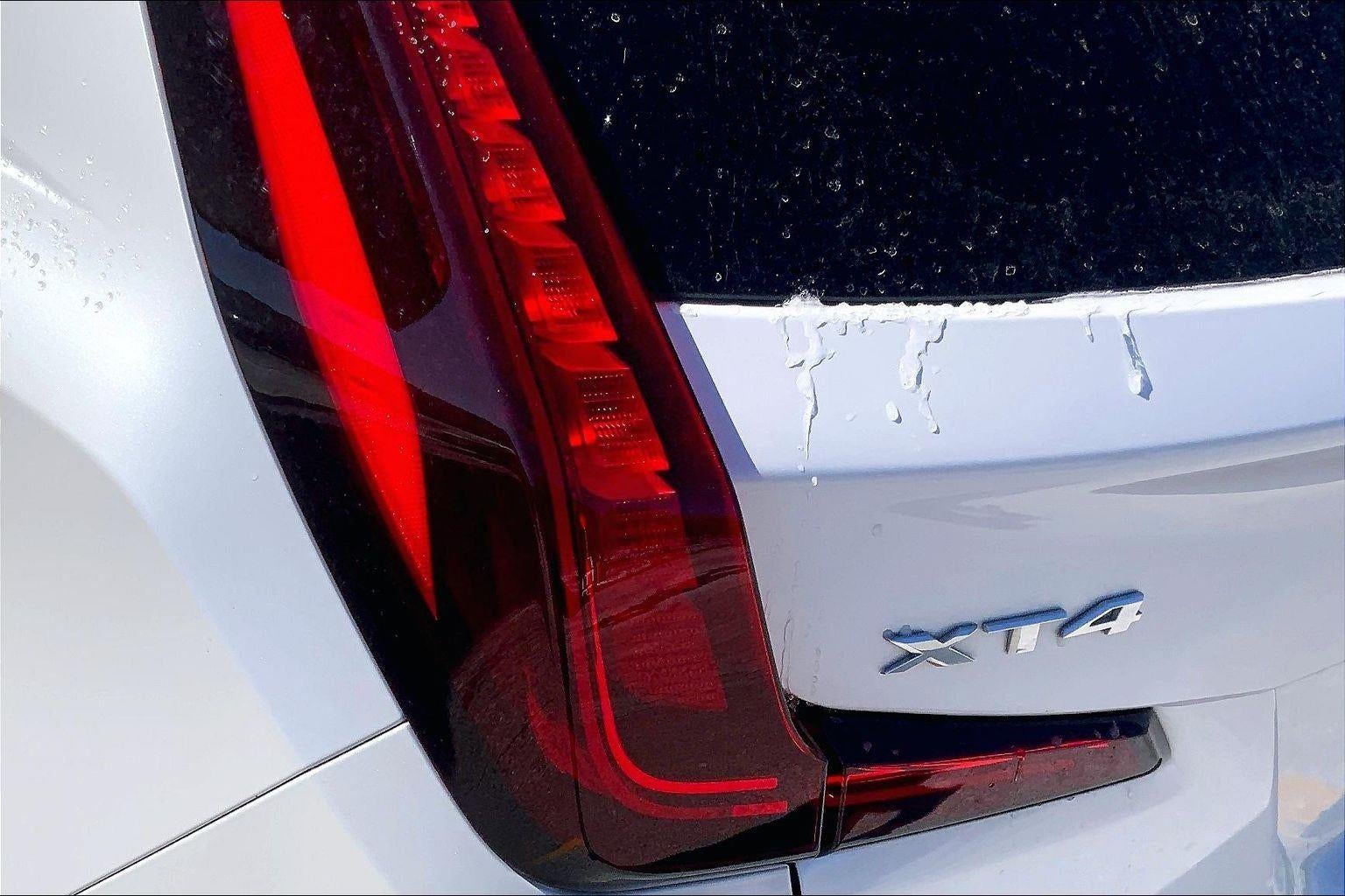 2020 Cadillac XT4 FWD Premium Luxury