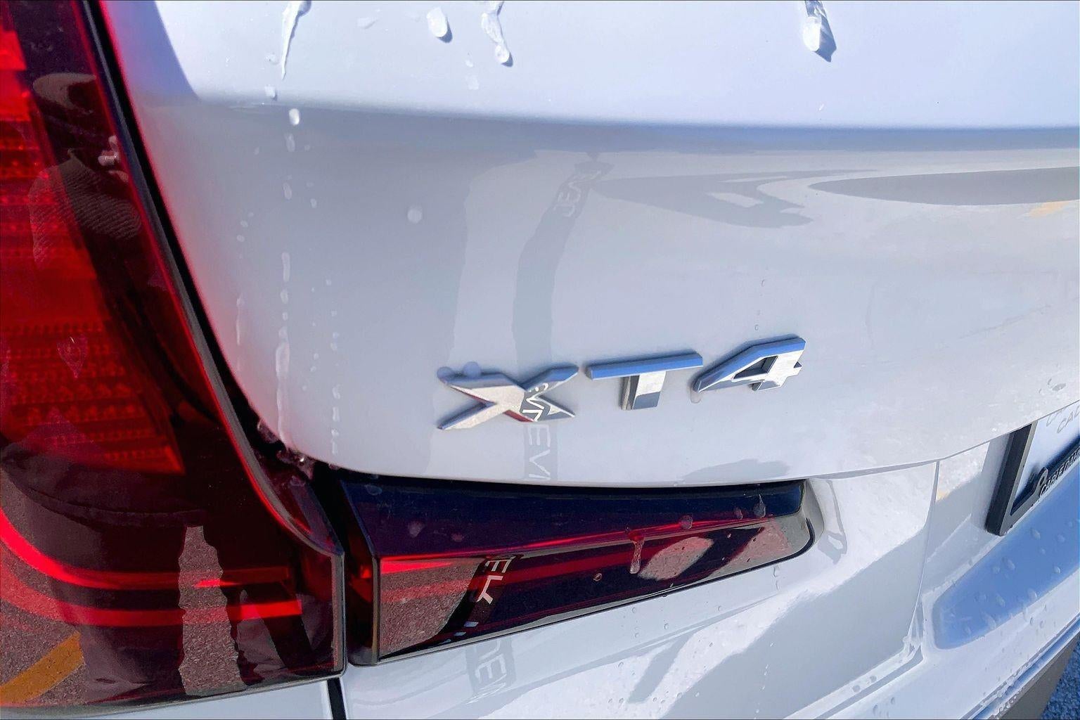 2020 Cadillac XT4 FWD Premium Luxury