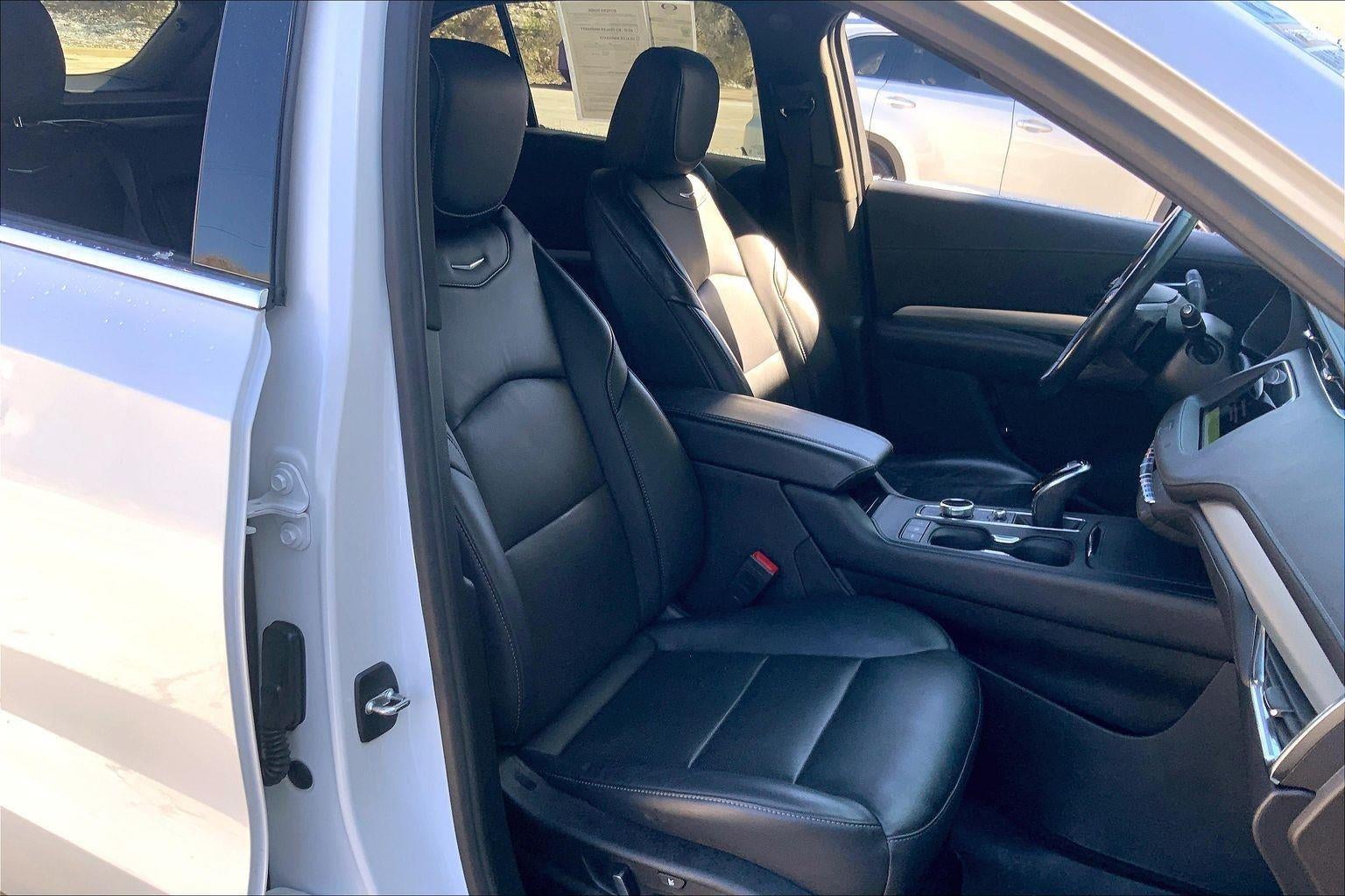 2020 Cadillac XT4 FWD Premium Luxury