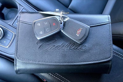 2023 Cadillac XT4 Premium Luxury