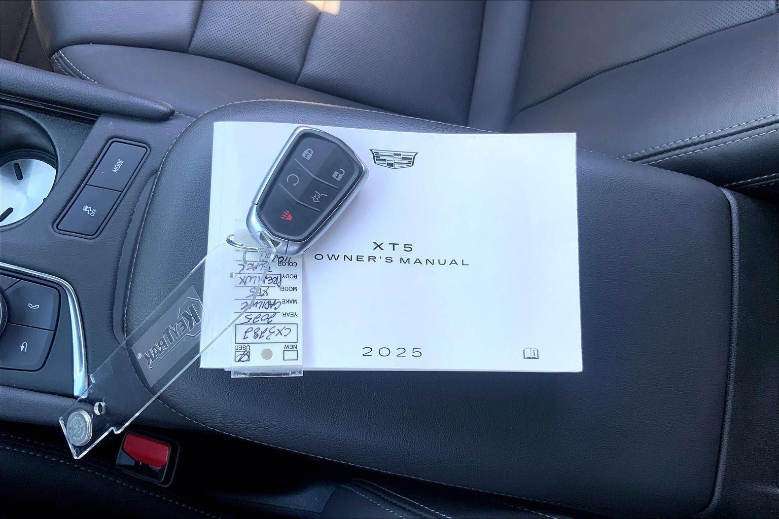 2025 Cadillac XT5 Premium Luxury