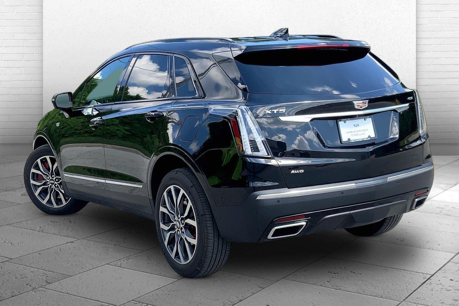 2023 Cadillac XT5 Sport