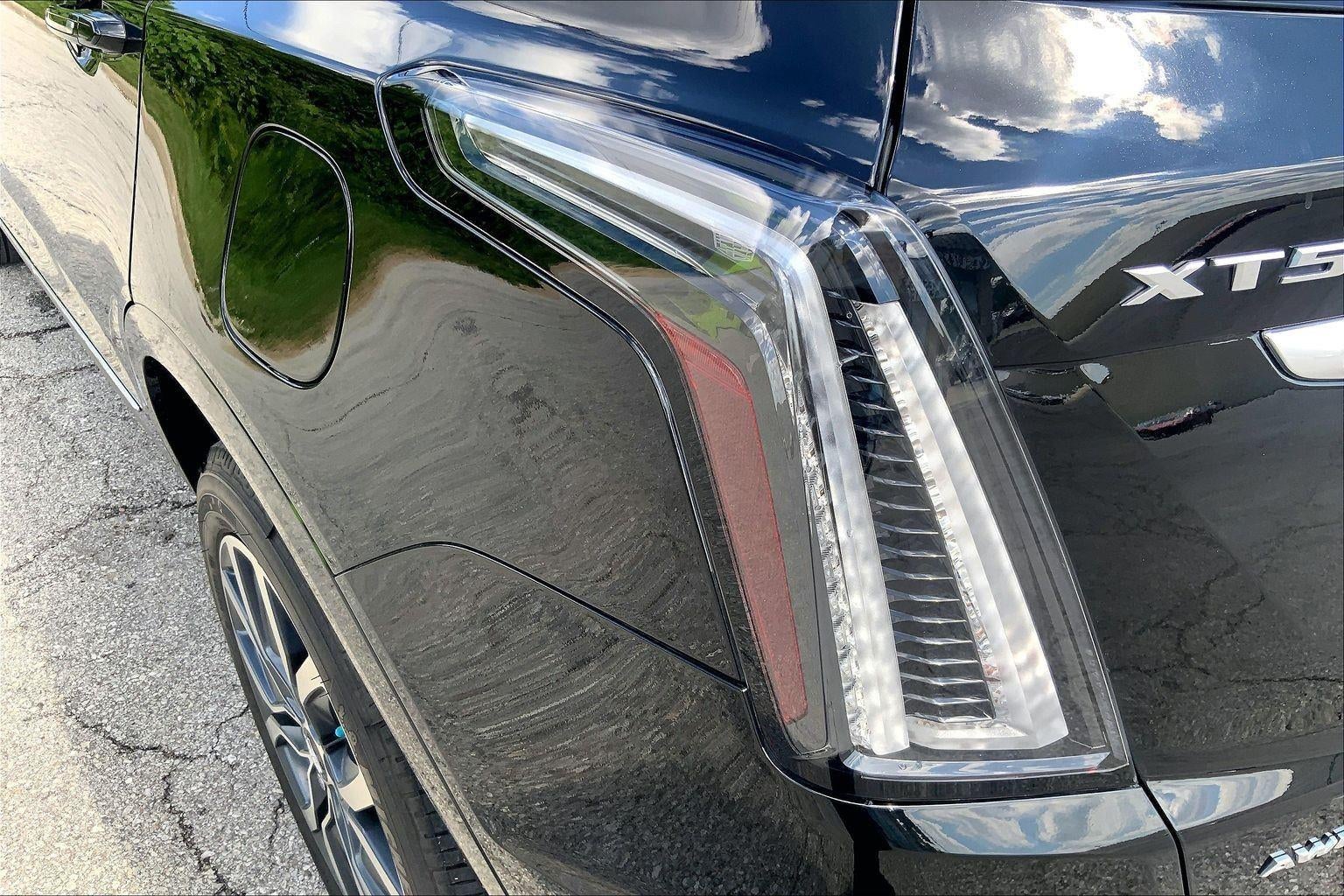 2023 Cadillac XT5 Sport