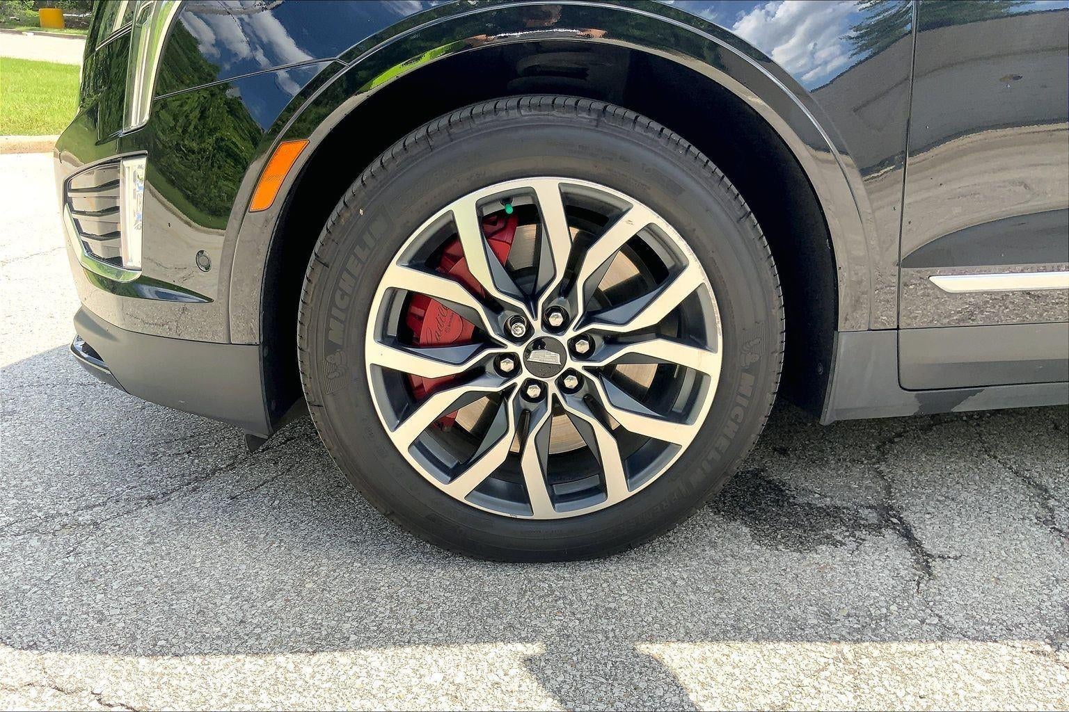 2023 Cadillac XT5 Sport