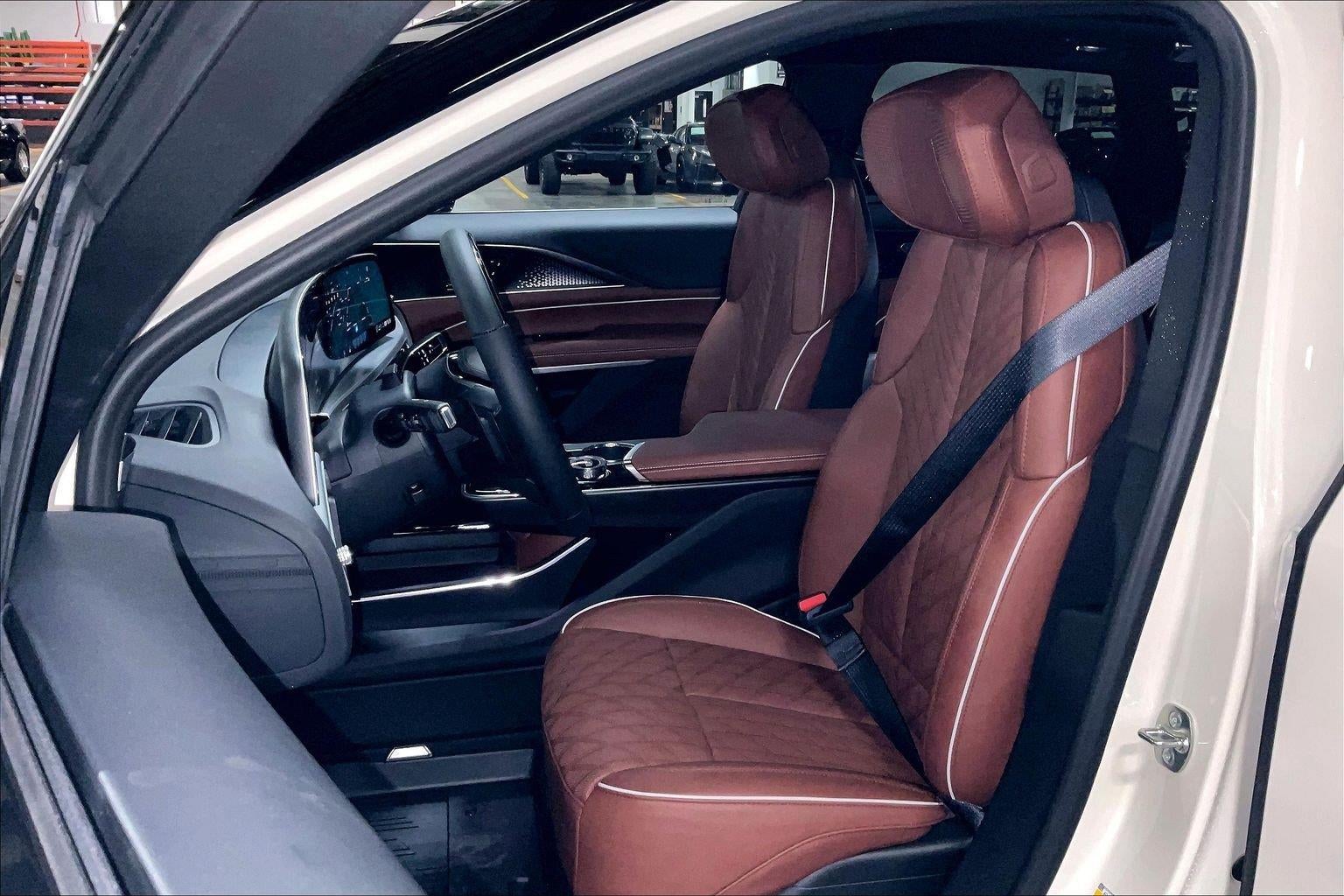 2027 Cadillac LYRIQ Signature Sport