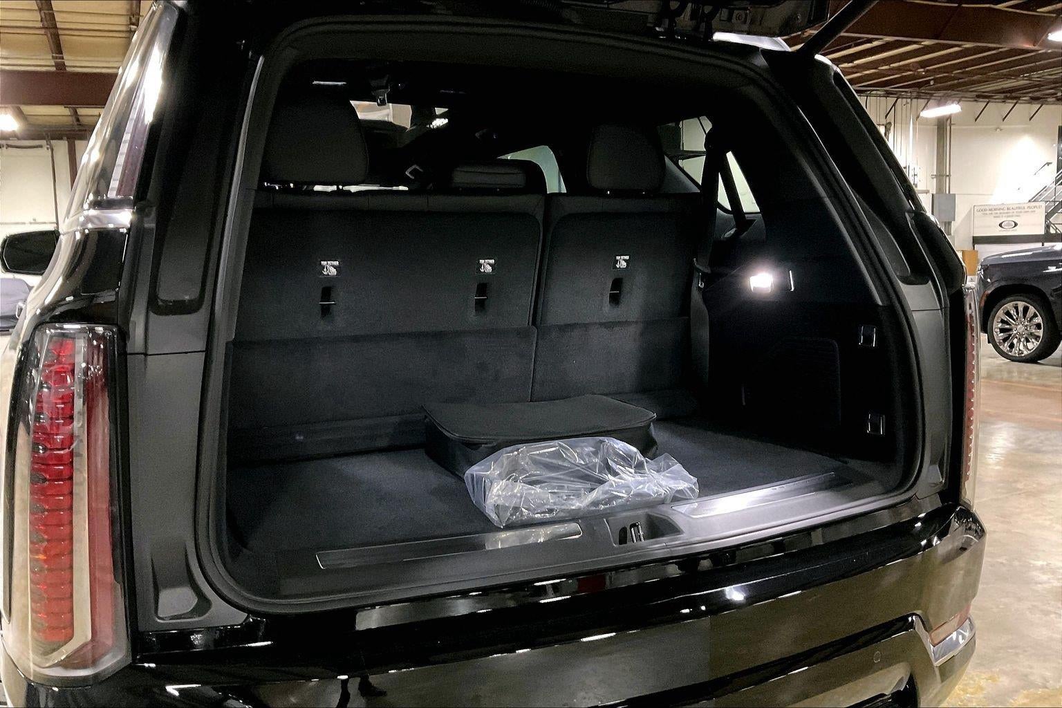 2026 Cadillac ESCALADE IQL Luxury