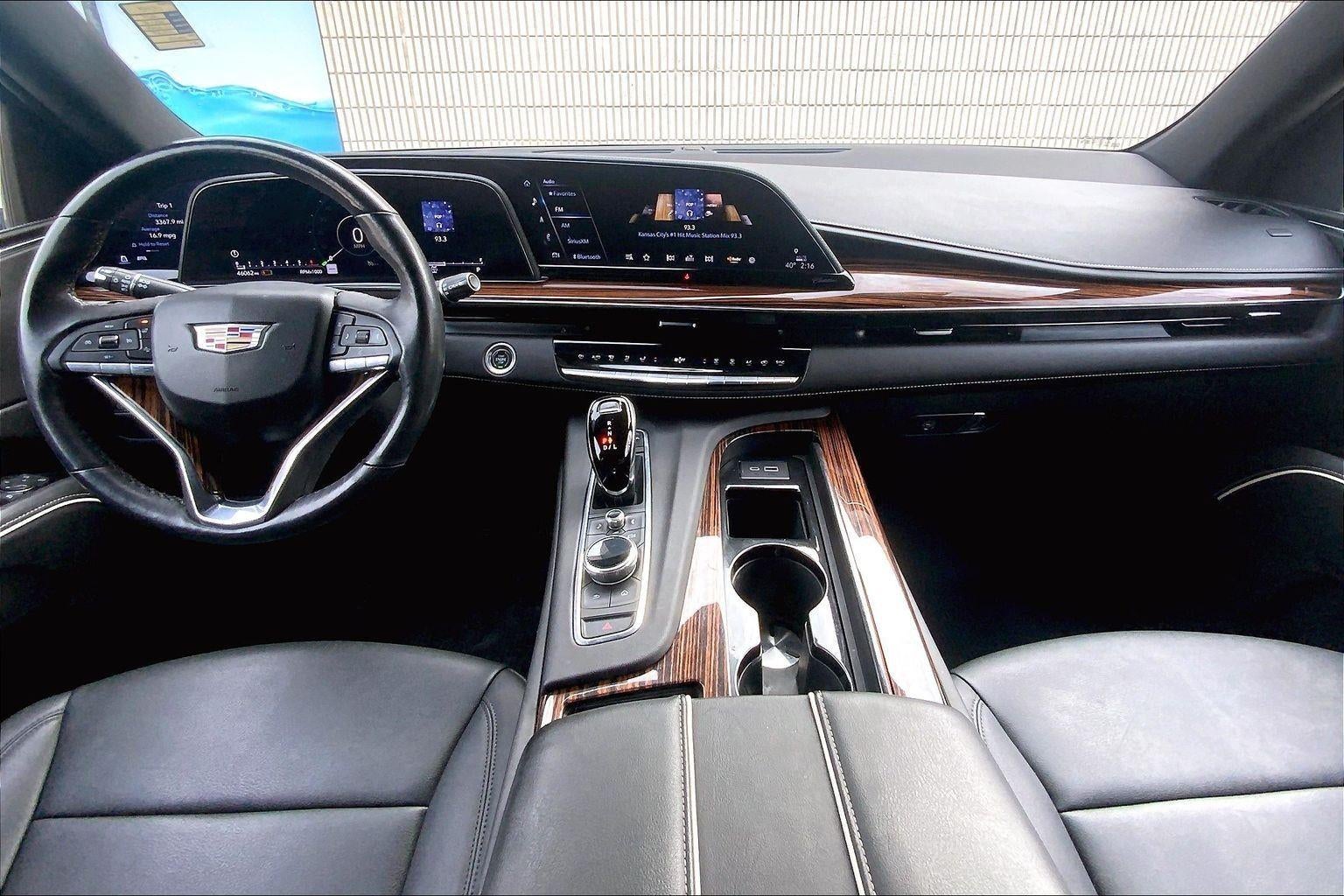 2023 Cadillac Escalade Luxury